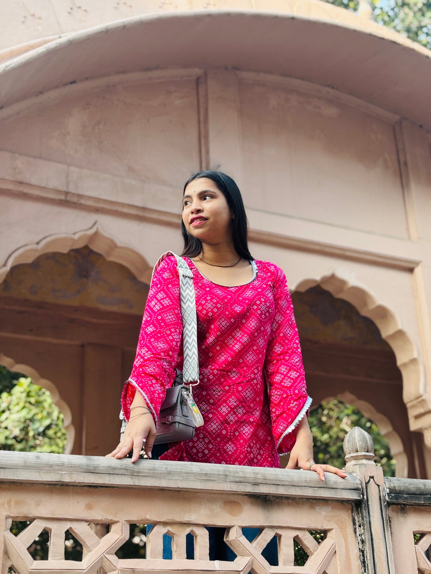 SANWARIYA’s Gulabi Bandhej🎀